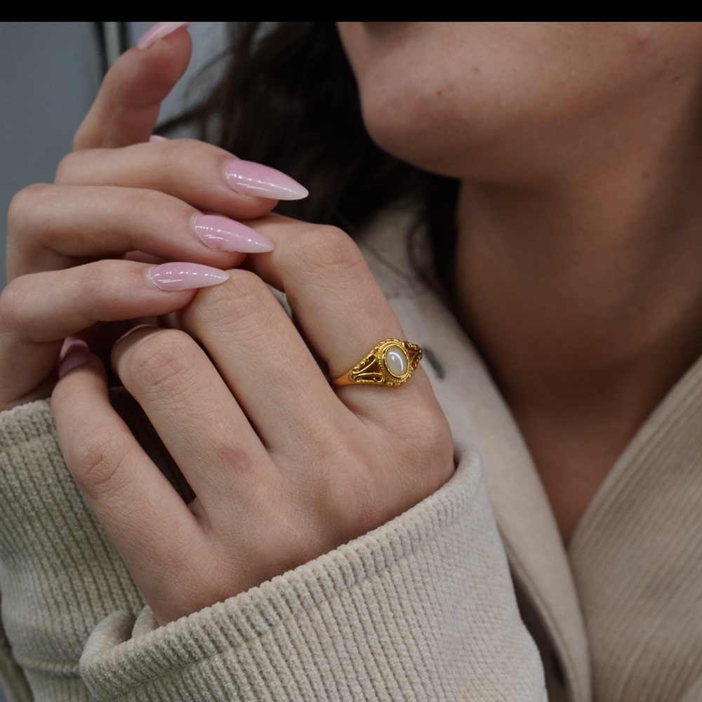 Pearl Ring 18K Gold Plated Stainless Steel Size 8 - Picture 9 of 15